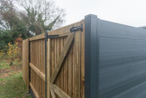 Fencing Installation Canal
